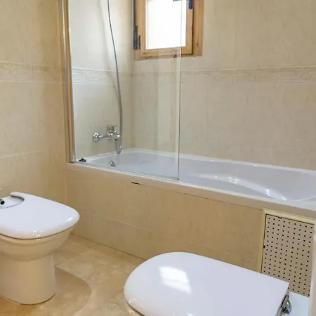 Beautiful Detached With Private Pool